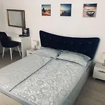 Bluemoon-apartment With Parking 아파트