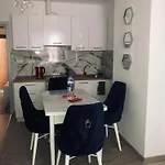 Bluemoon-apartment With Parking 부르가스