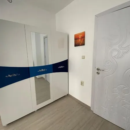 Bluemoon-apartment With Parking * בורגאס