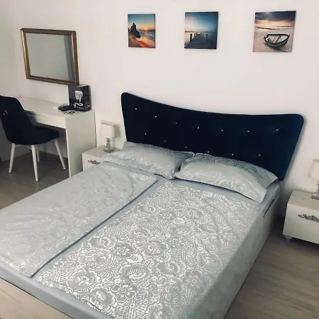 Bluemoon-apartment With Parking شقة