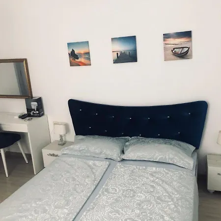 דירה Bluemoon-apartment With Parking *