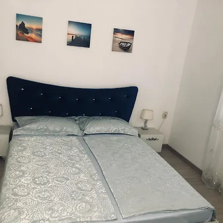 아파트 Bluemoon-apartment With Parking 부르가스