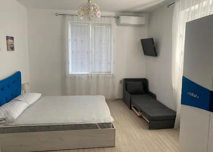 Lejlighed Bluemoon-apartment With Parking Burgas City